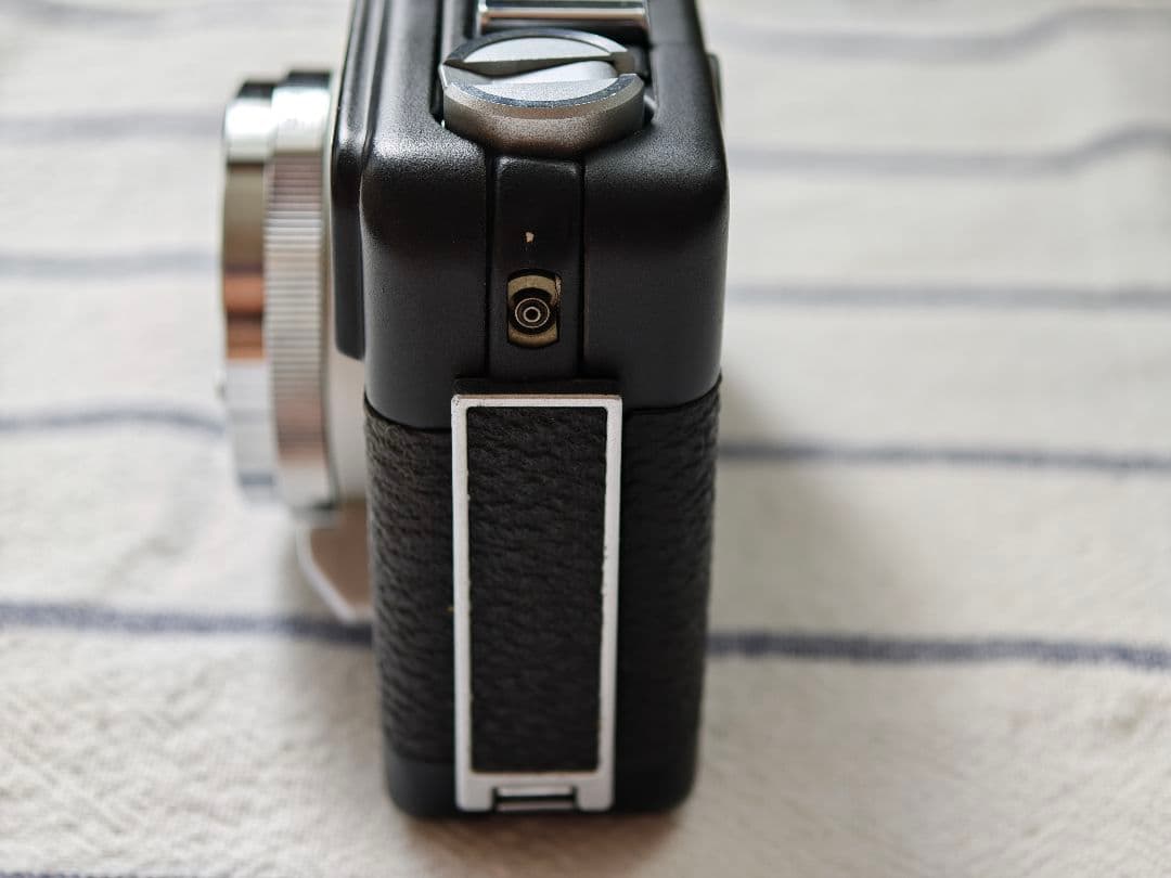 フィルムカメラ Canon demi EE17 30mm f1.7