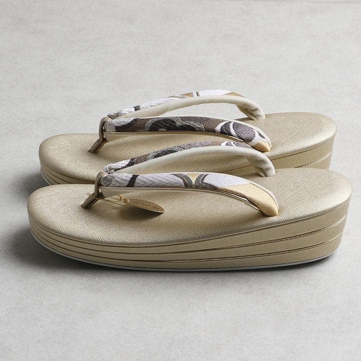 【新品】世美庵 謹製 正絹 西陣織草履バッグセット 24cm 古典柄 03216