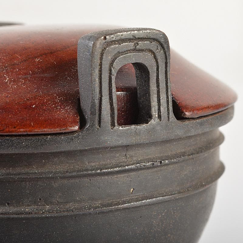 中国　古銅　双耳三つ足鼎　香炉　唐木蓋付　M　R7404