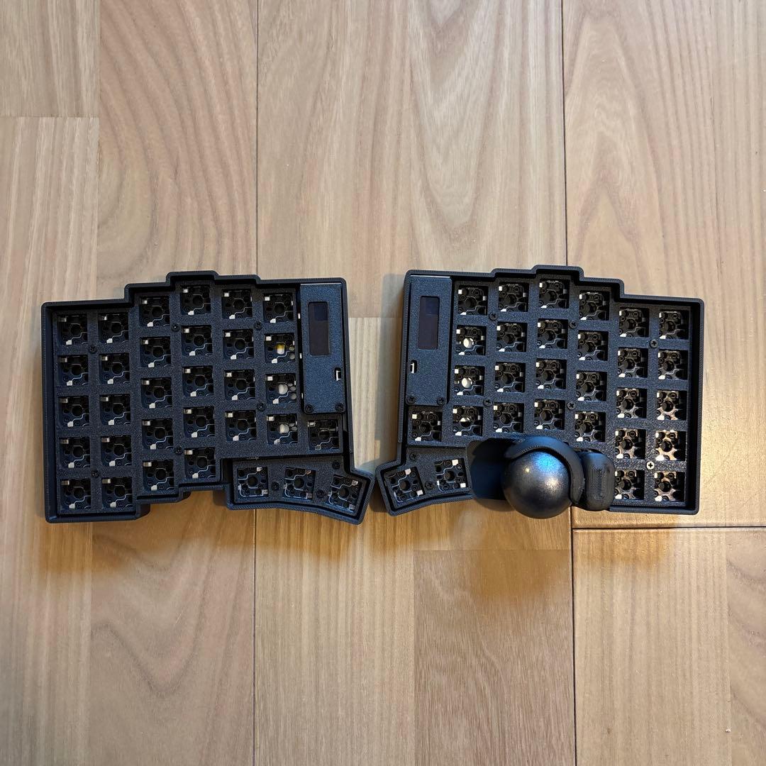 トラックボール　分割キーボード　完全無線　61キー　ロープロファイル対応