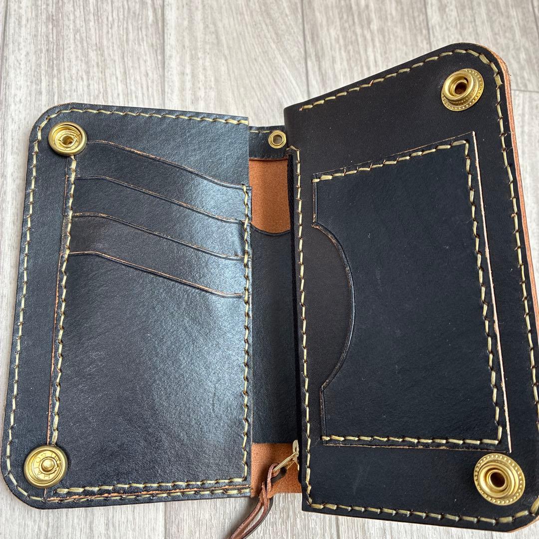 【茶芯ブラック】ミドルトラッカーウォレット　真鍮　お札を折らずに収納