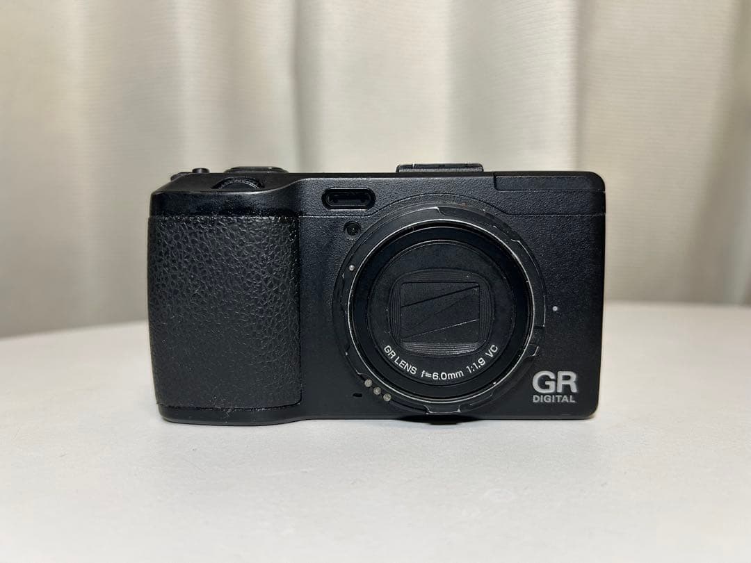 GR DIGITAL Ⅳ （HEADPORTER GR ストラップ付き）