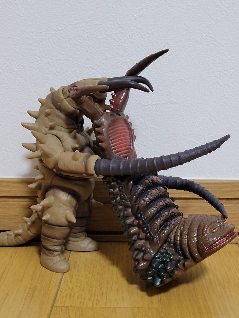 円谷ウルトラ怪獣シリーズ 古代怪獣ツインテール グドン フィギュア2個セット