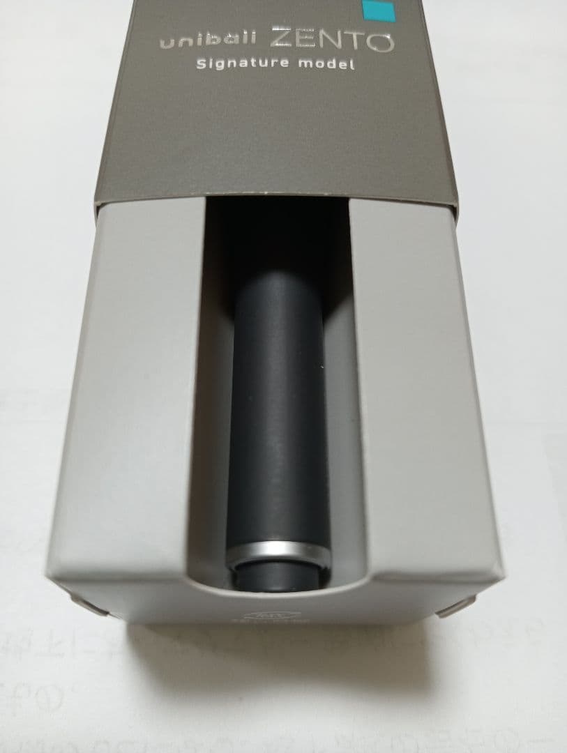 uni-ball ZENTO Signature model 0.5mm 黒