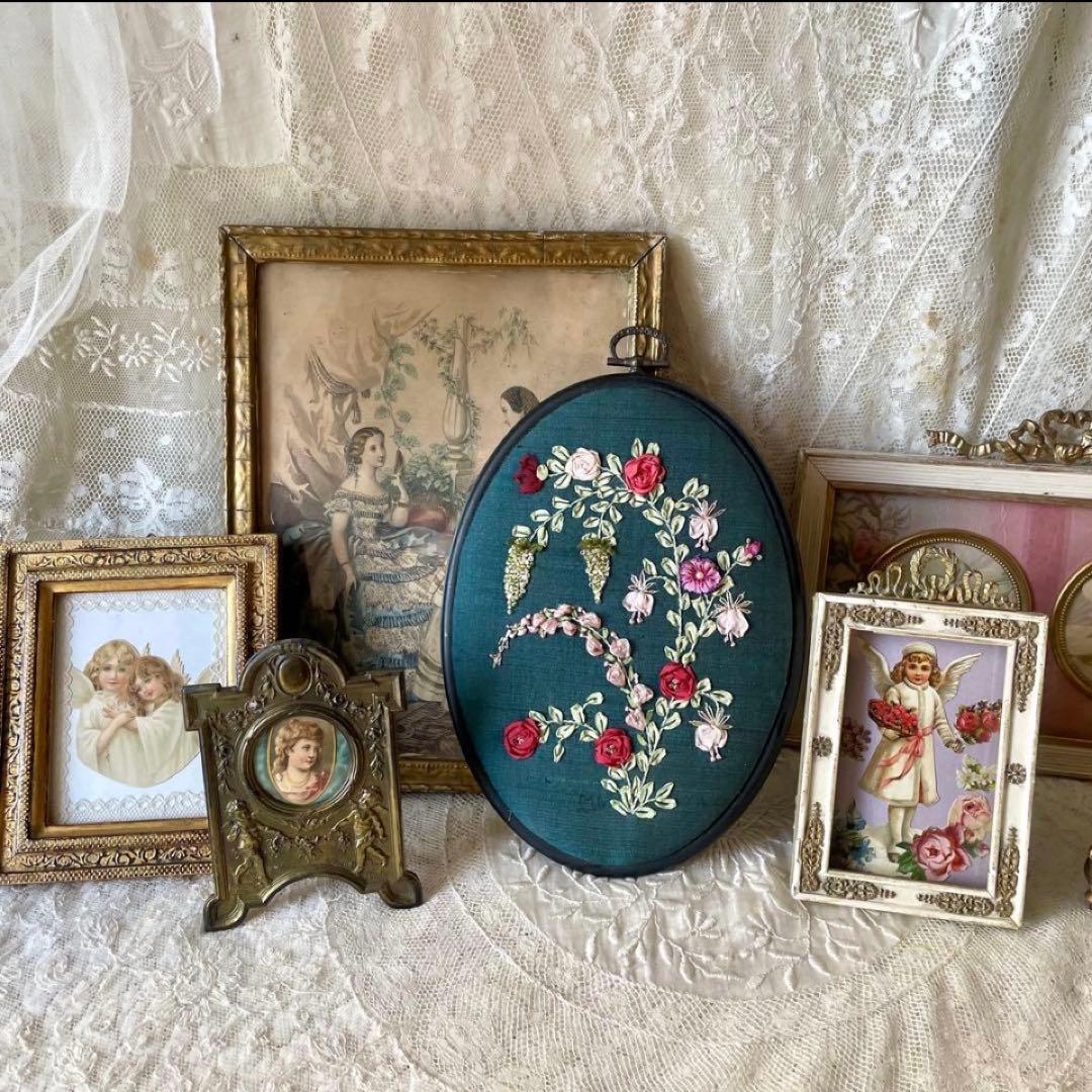リボン刺繍オーバルフレーム　花　フランスアンティークヴィンテージ　メルスリー