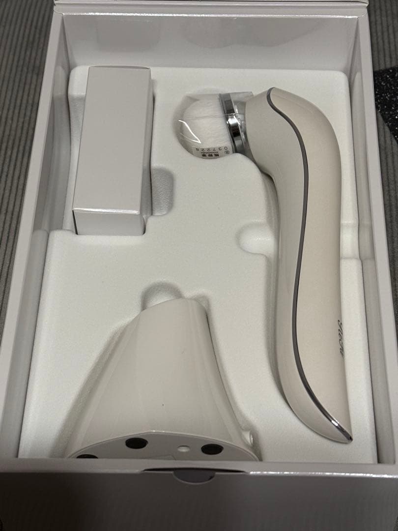 【今だけ値下げ】新品未使用・正規品　ReFa CLEAR 洗顔ブラシ