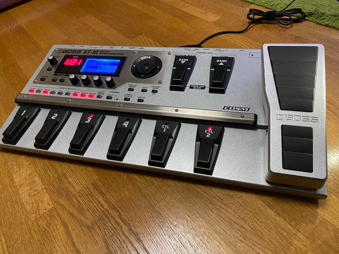 【美品】BOSS GT-10 ギターマルチエフェクター 箱/説明書付き