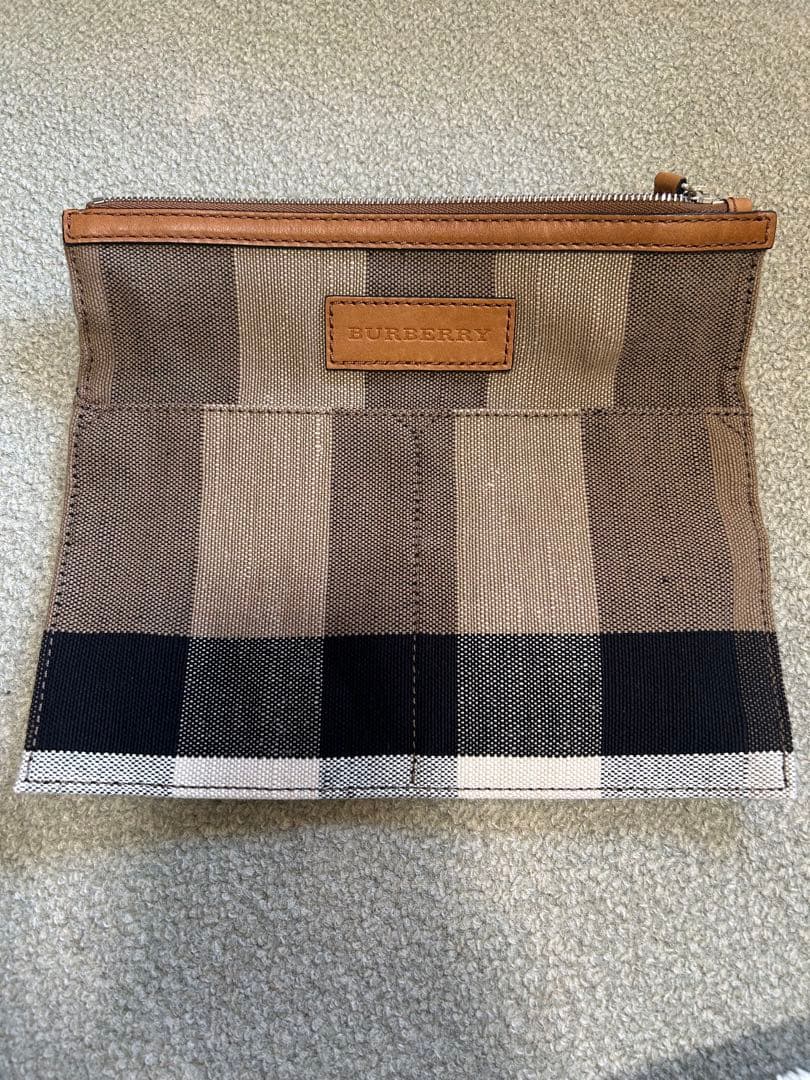 バーバリー　チェックバッグ　タッセル