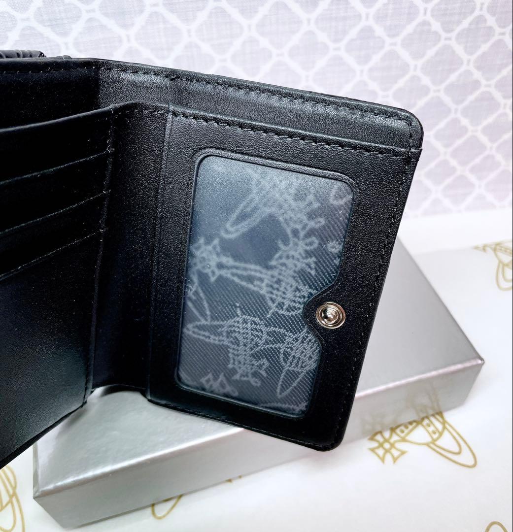 【内側に素敵な柄♡新作】Vivienne Westwood 折財布 エナメル 黒