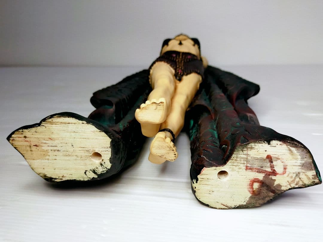 チパルス風女神　アールデコ調　レジン素材銅像