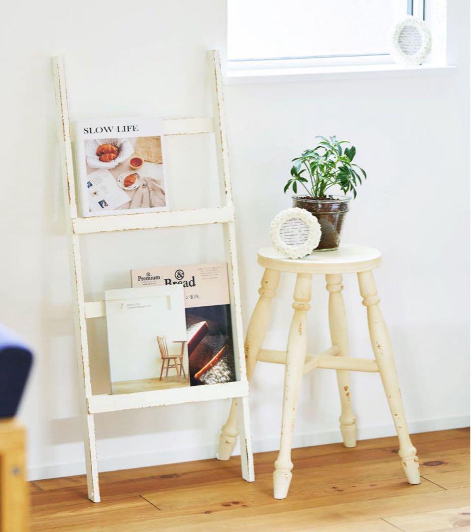 あむページ Salut!WEB限定アンティークラウンドチェア・窓枠オブジェ