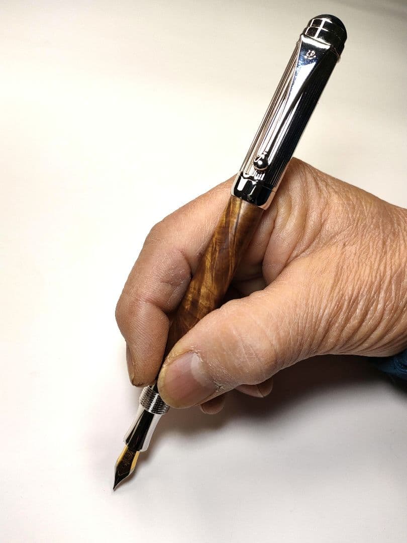 【白檀】レトロドーム万年筆