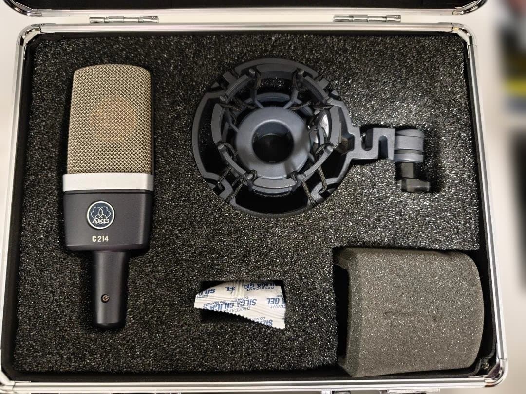 AKG C214 コンデンサーマイク キャリングケース付き