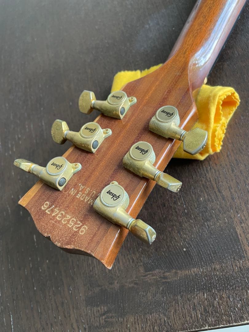 ギブソンレスポールエレキギター サンバースト