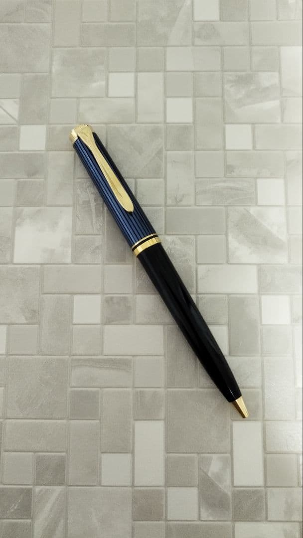 ペリカン　PELICAN　スーベレーン　k800 ツイスト式　ボールペン