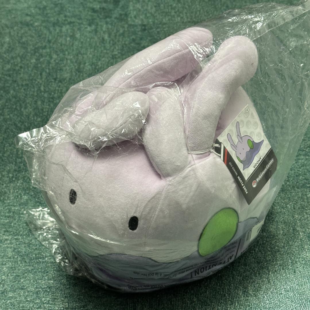 ポケモンセンター海外 新品タグ もっちりっちぬいぐるみ ヌメラ 28×47×40