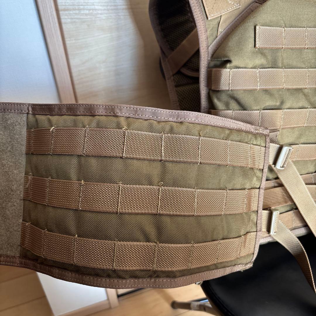 [実物]flyyeプレートキャリア マグポーチ付き　タンカラー