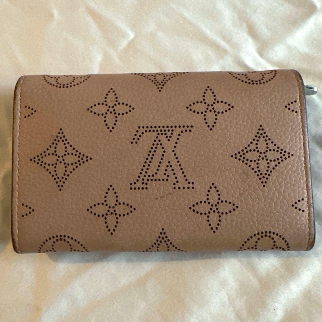 ルイヴィトン 2つ折り財布 ピンク