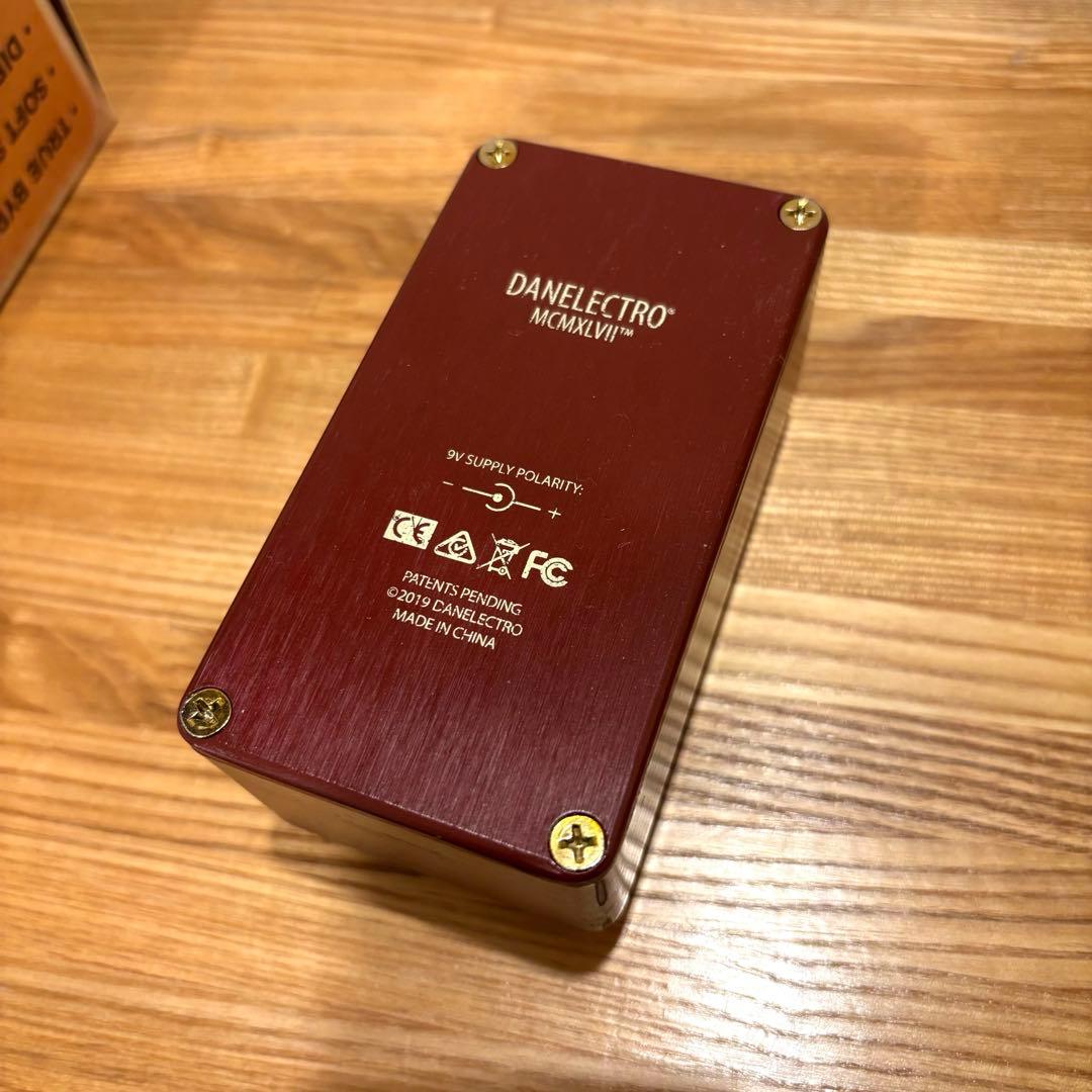 ギター DANELECTRO THE EISENHOWER FUZZ