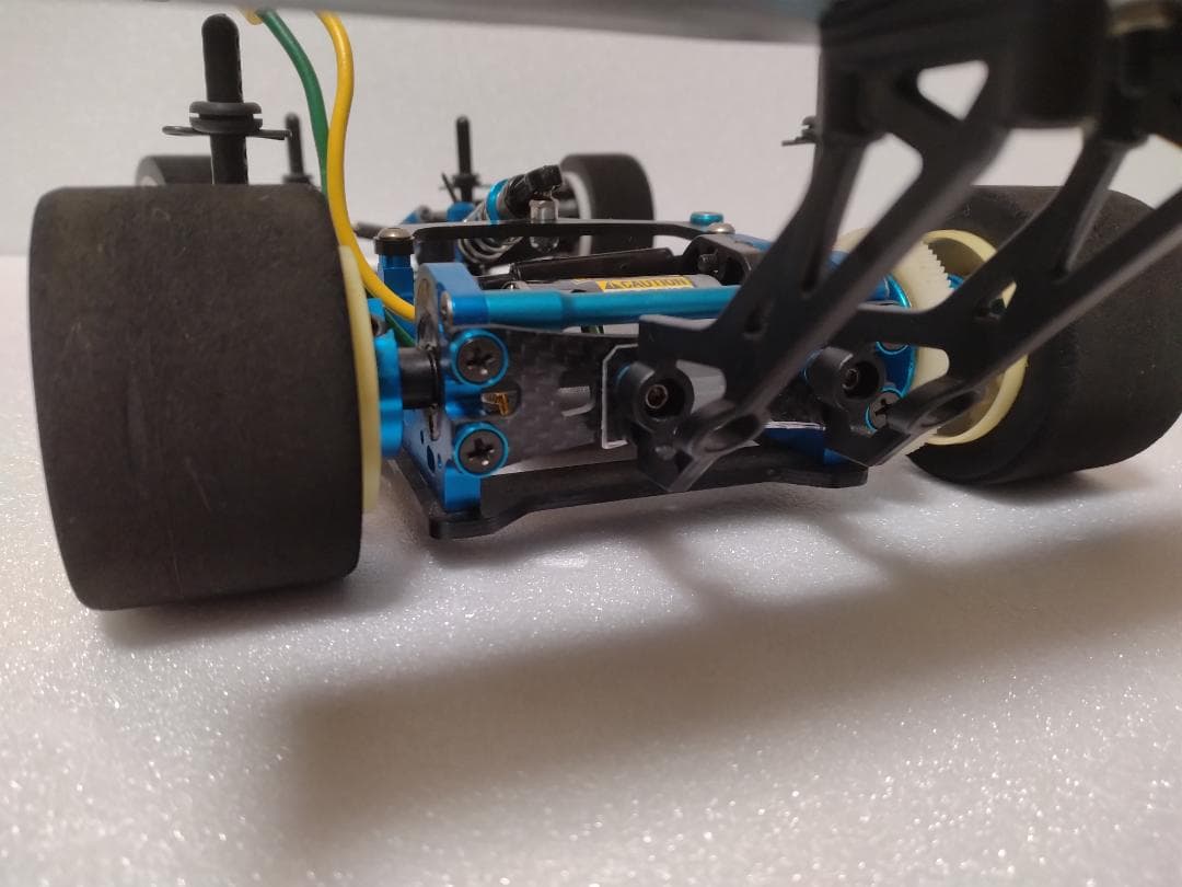 【価格見直し】タミヤ　RM-01　マツダ787B　スペアボディ・パーツ付き