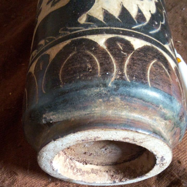 中国陶磁器　磁州窯　彫り絵　筒型壺