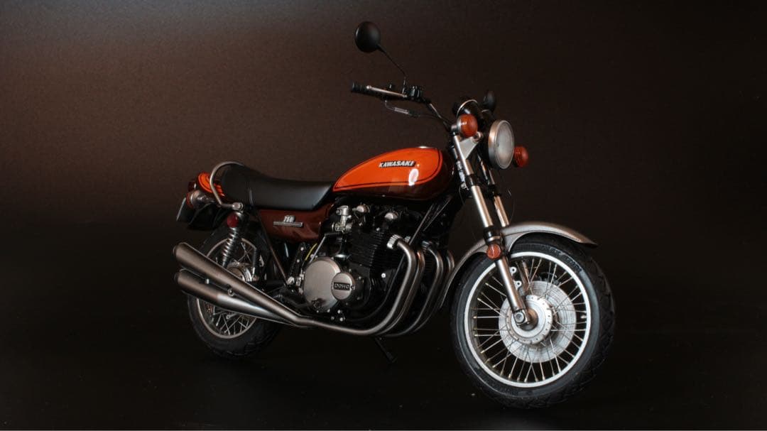 アオシマ 1/12 KAWASAKI Z2 750 RS 完成品