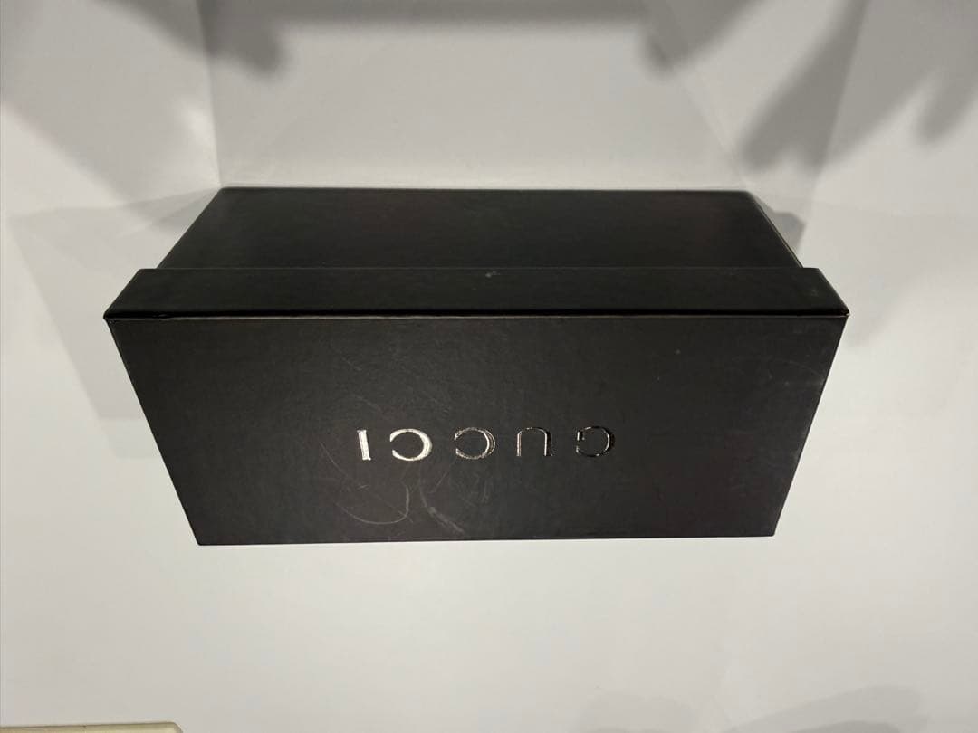 GUCCI ブラックキャンバスポーチ