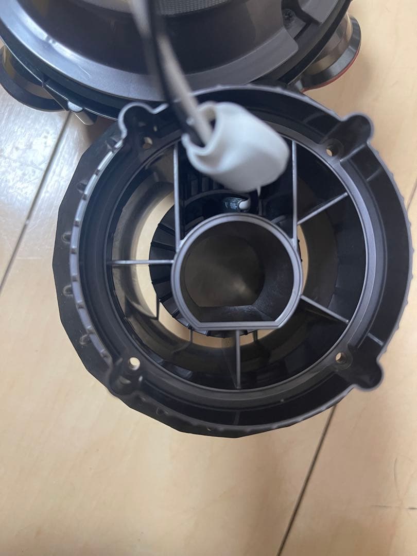 【美品】Dyson SV12 Cyclone V10 本体　エコーモード58分