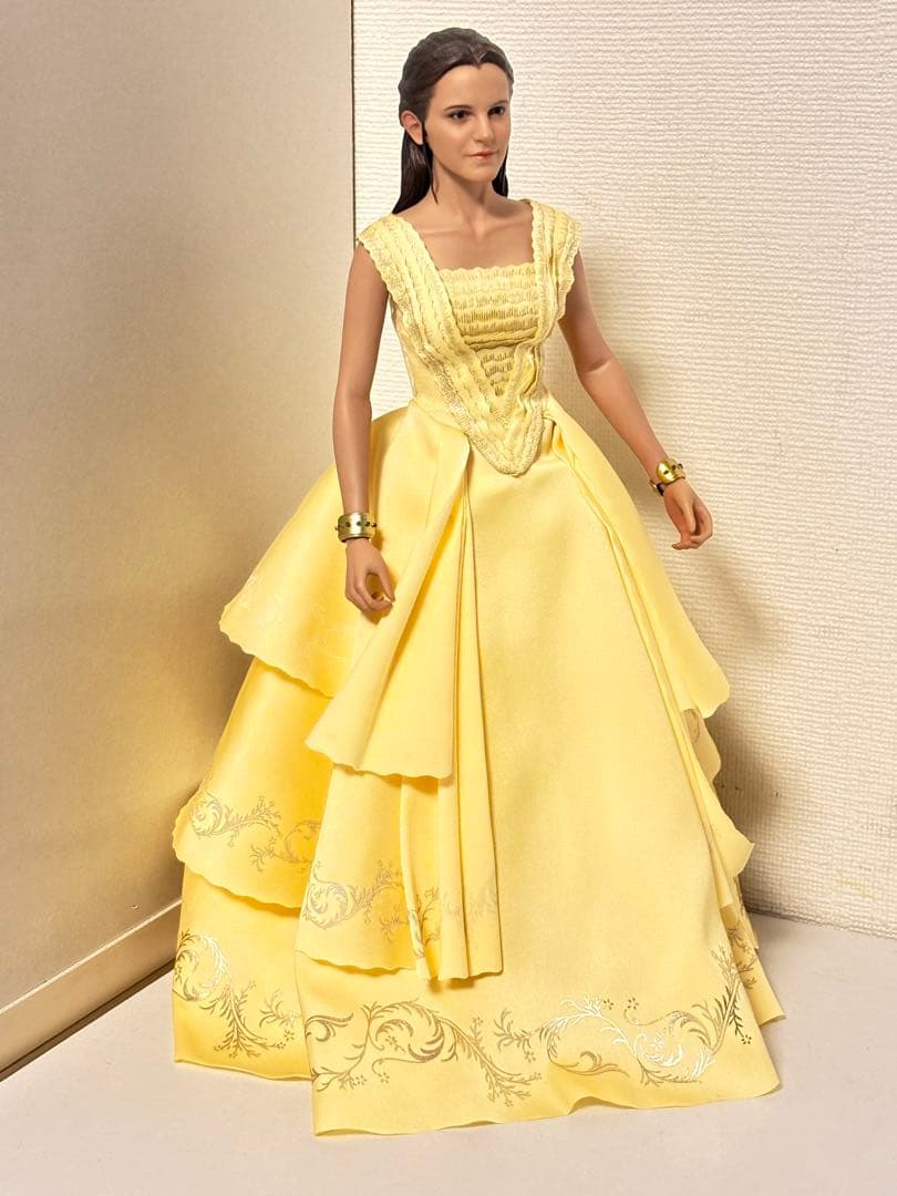 ホットトイズ/美女と野獣/エマ・ワトソン/フィギュア/人形/限定/ベル/本体のみ