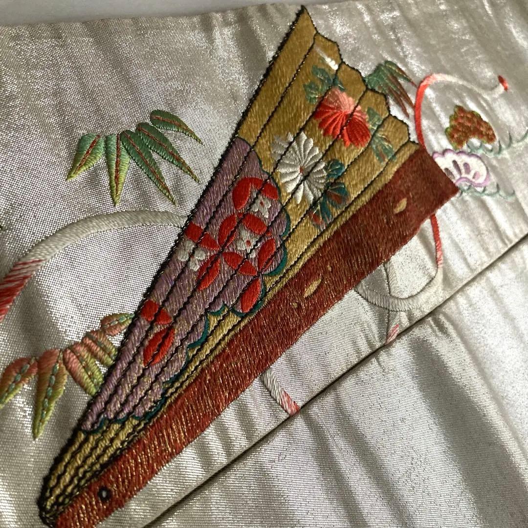 アンティーク名古屋帯　大正ロマン　上質な刺繍　と金駒刺繍　正絹　N8-25