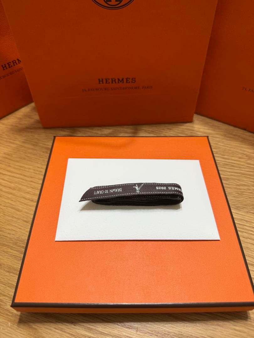 新品　HERMÈS エルメス　カレ・タオル 《カバン》　青