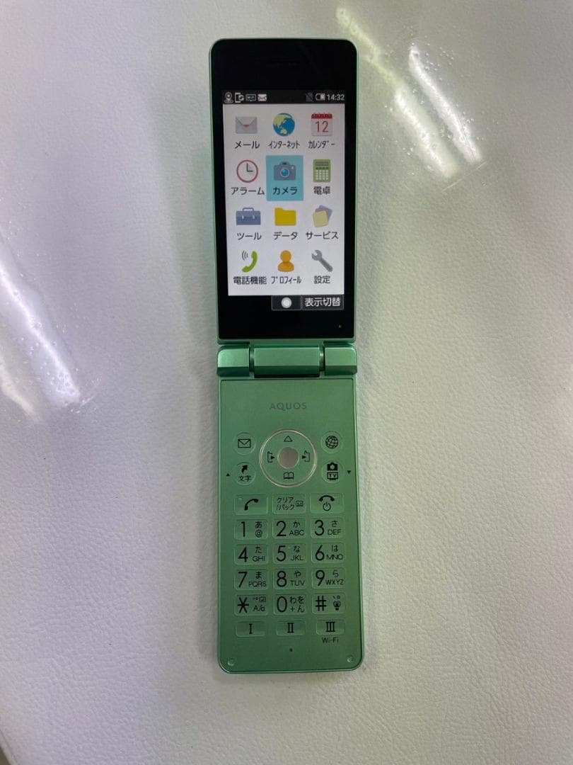 【美品】AQUOSケータイ3／805 SH