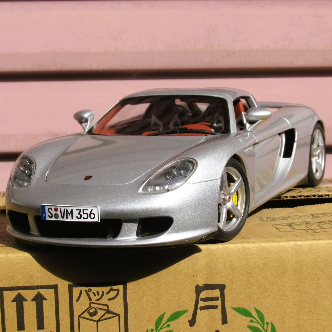 す*み様 1/18 AUTOartオートアート 78041 ポルシェ カレラGT