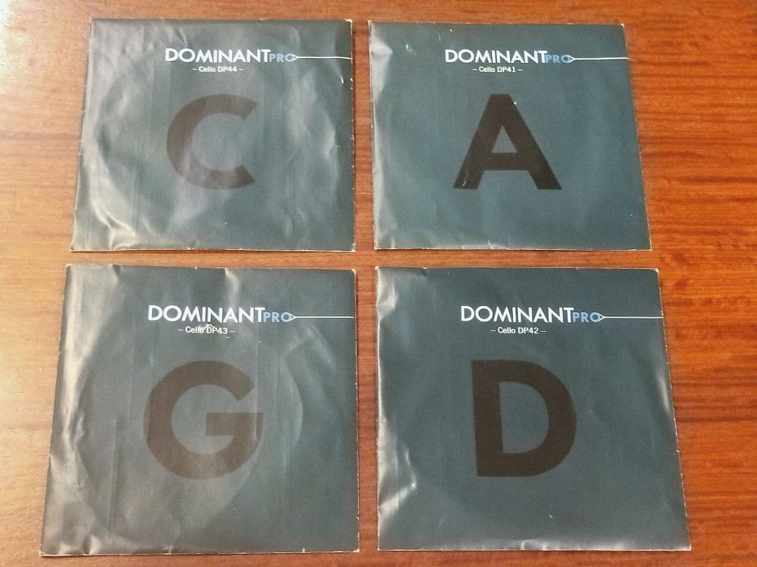 チェロ中古弦セット　4/4 　DOMINANT PRO
