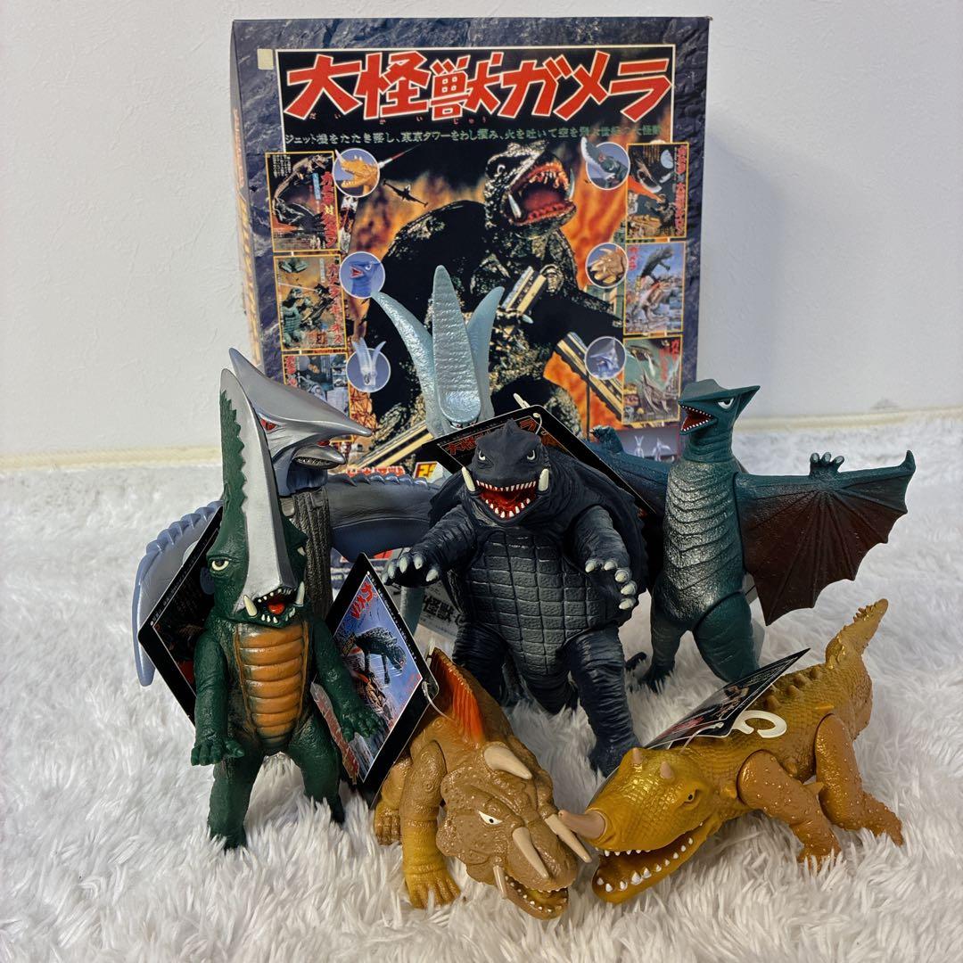 【未使用品】バンダイ 大映怪獣シリーズ 強いぞ!ガメラ 復活大結集BOX 全7種