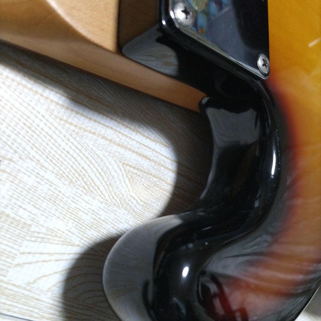 プレッションスタイル　サンバースト 4弦エレキベース