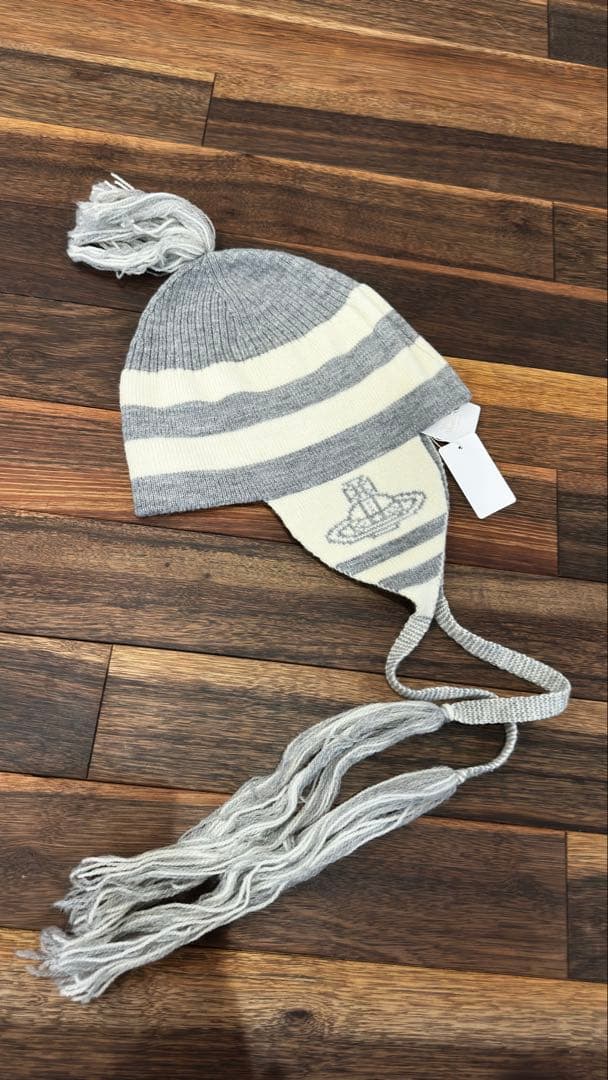 Vivienne Westwood ORB フラップ付きワッチ　ニット帽