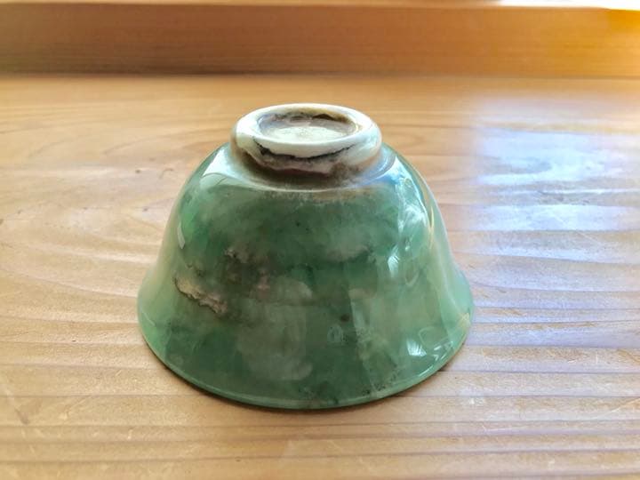 砡 玉杯 玉盃 酒器 ぐい呑  翡翠? 盃 石杯 石盃