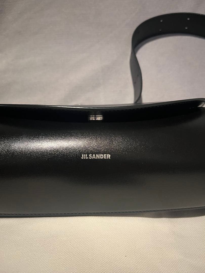 ジルサンダー　カンノーロ