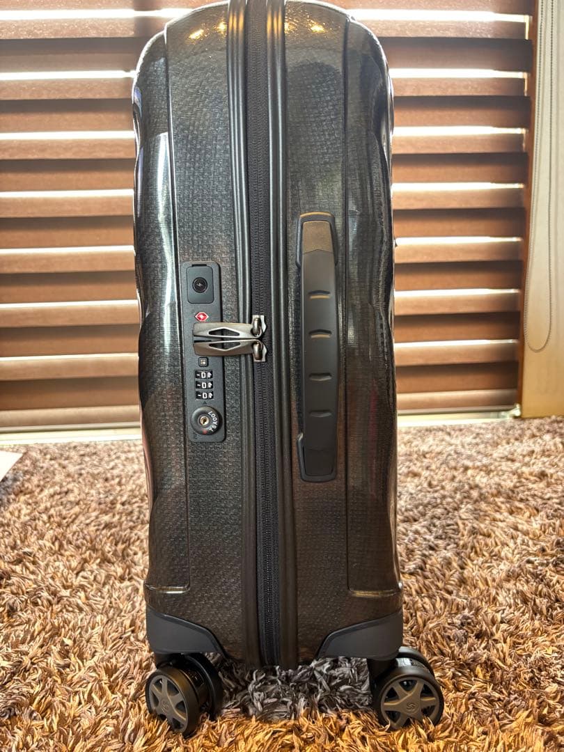 新品未使用★サムソナイト　シーライト　スピナー68 C-lite Spinner