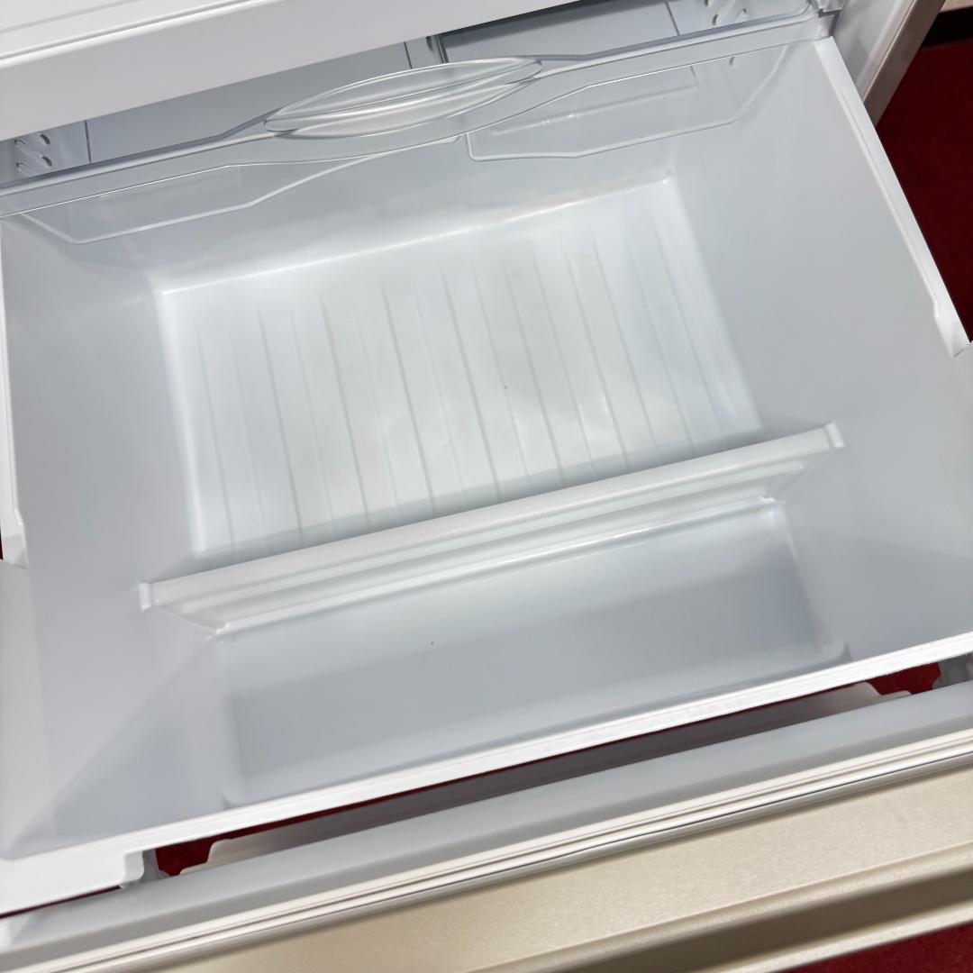 東京23区送料無料　美品パナソニック3ドア冷蔵庫2022年製335L　洗浄済み