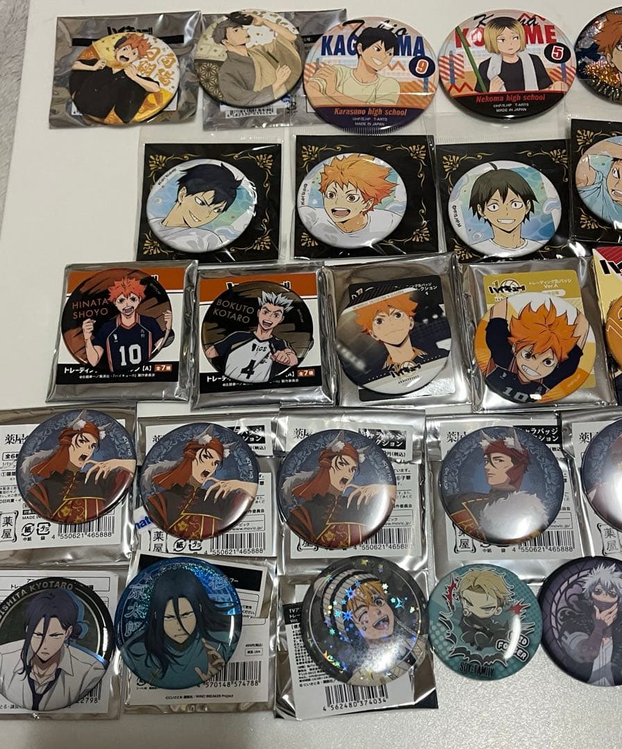 アニメ グッズ 缶バッジ 90点以上 大量 まとめ売り