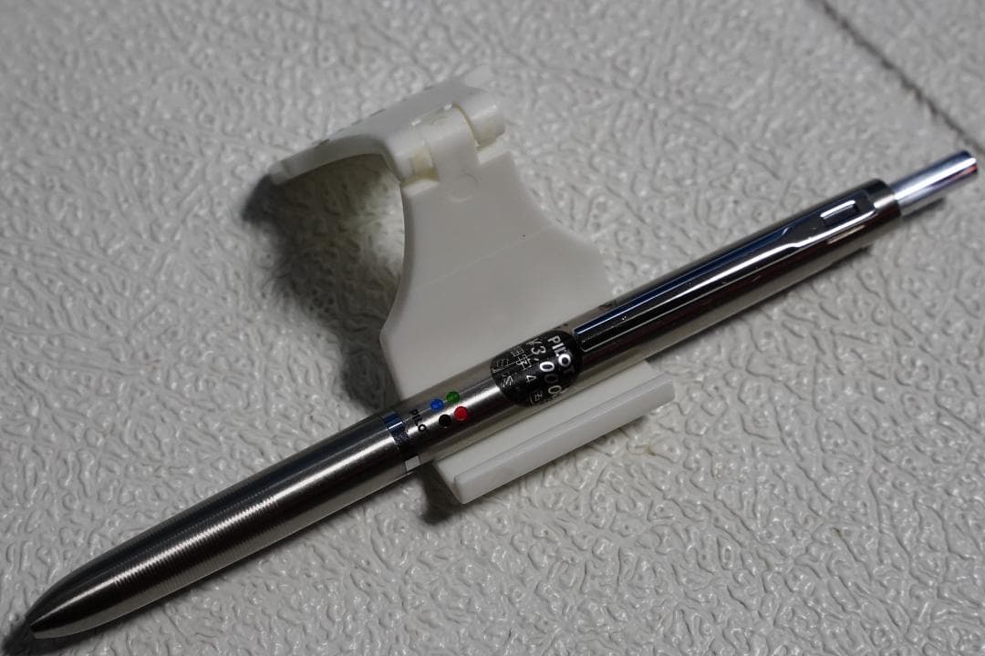 希少 振り子式 PILOT パイロット 細字4色 多機能ペン 廃盤