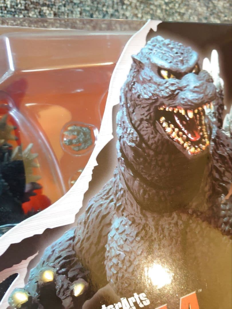 【新品・未開封】エス・エイチ・モンスターアーツ ゴジラ 1995 デスゴジ