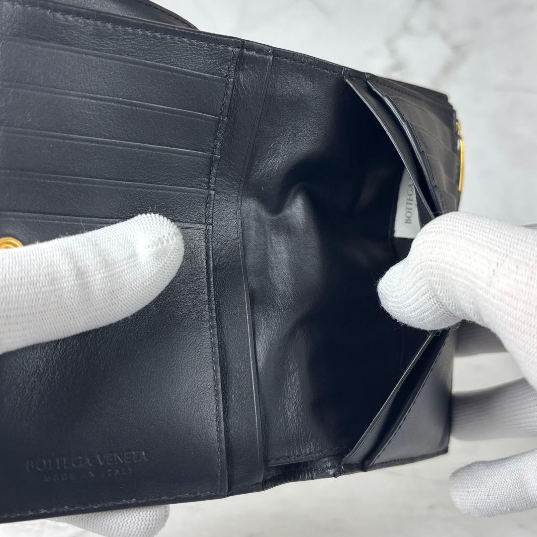BOTTEGA VENETA ブラック 二つ折り 財布 イントレチャート