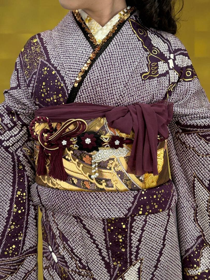 振袖フルセット　総絞り　金彩　駒刺繍