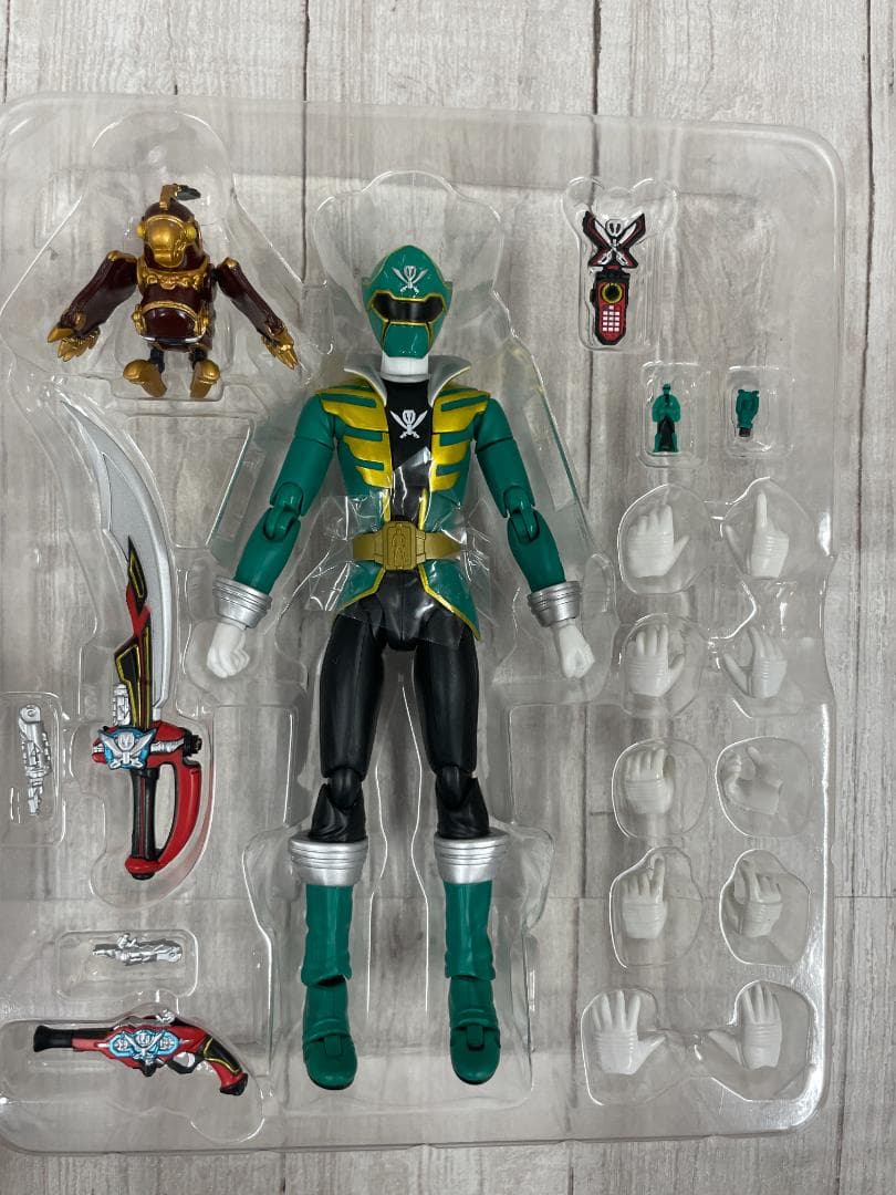S.H.フィギュアーツ ゴーカイグリーン ゴーカイダリン付き