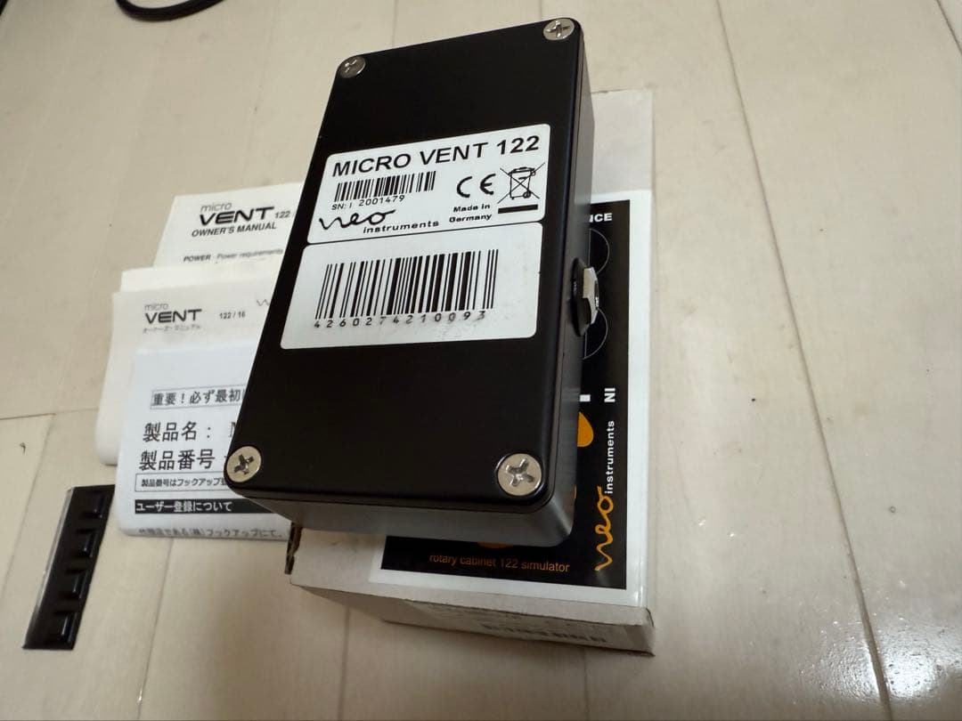ギター neo Instruments MICRO VENT 122