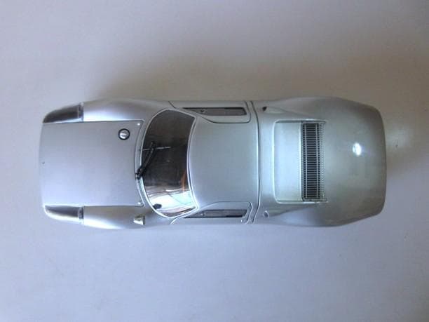 特価 MINICHAMPS 1/18 ポルシェ 904 Carrera GTS