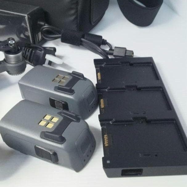 ドローン DJI Spark コンボセット（白）